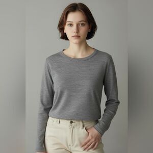 Uniqlo Grey Long Sleeve Light Sweater